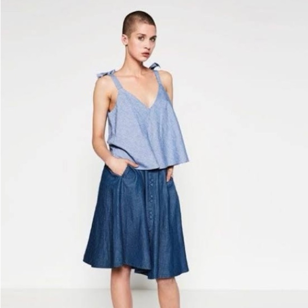 5/$20 Zara Denim Linen Blend Swing Top M